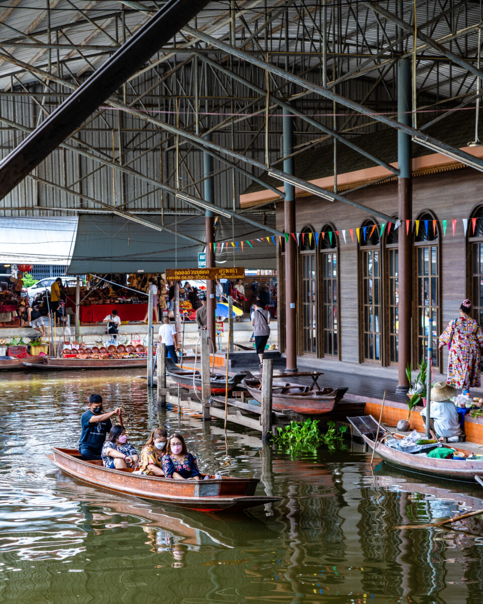 Visiting Thaliand's Floating Markets -  Damnoen Saduak